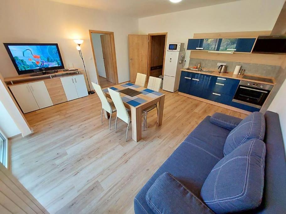 Moderni Apartman Horni Marsov - By Alka Exteriér fotografie