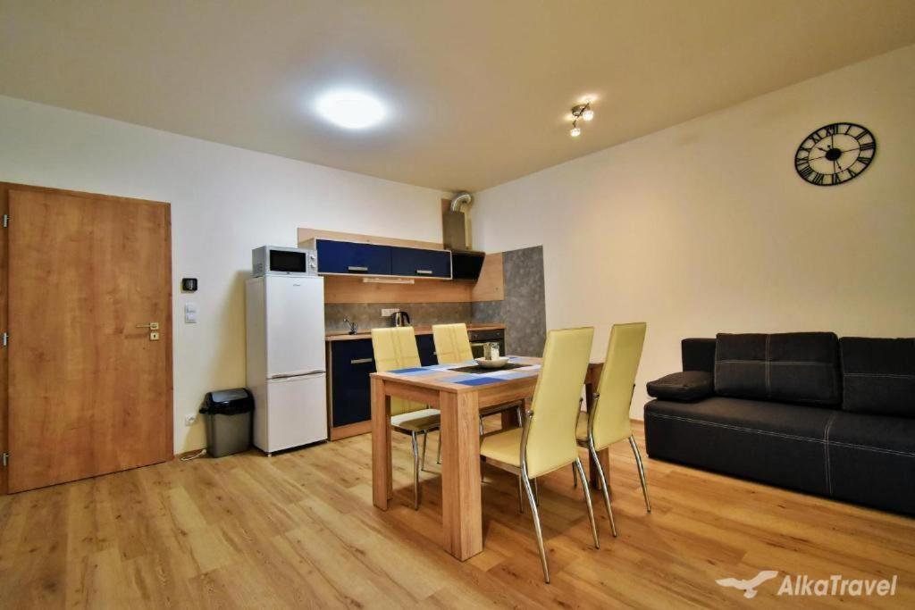 Moderni Apartman Horni Marsov - By Alka Exteriér fotografie